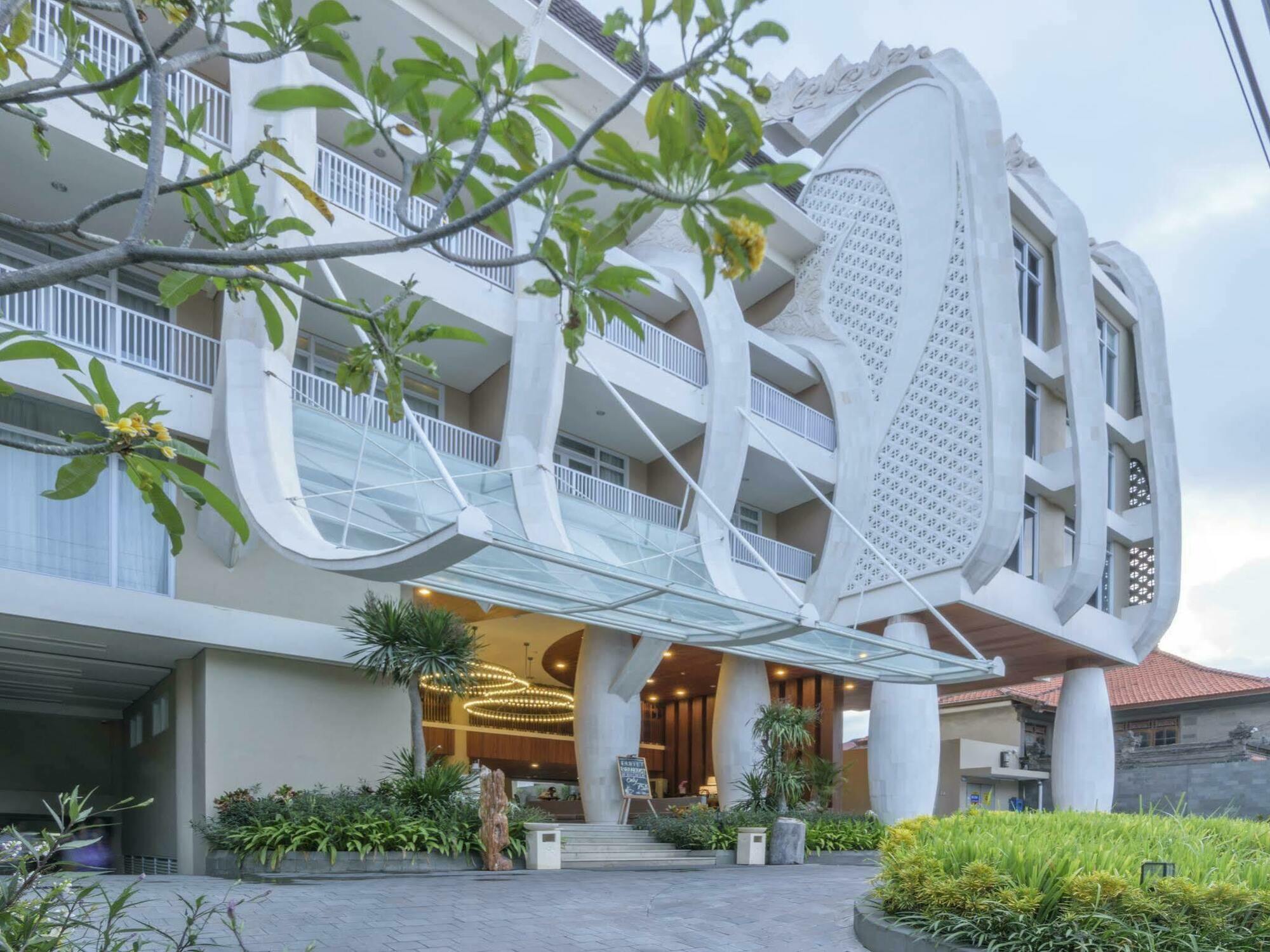 Bedrock Hotel Kuta Kuta Lombok Zewnętrze zdjęcie