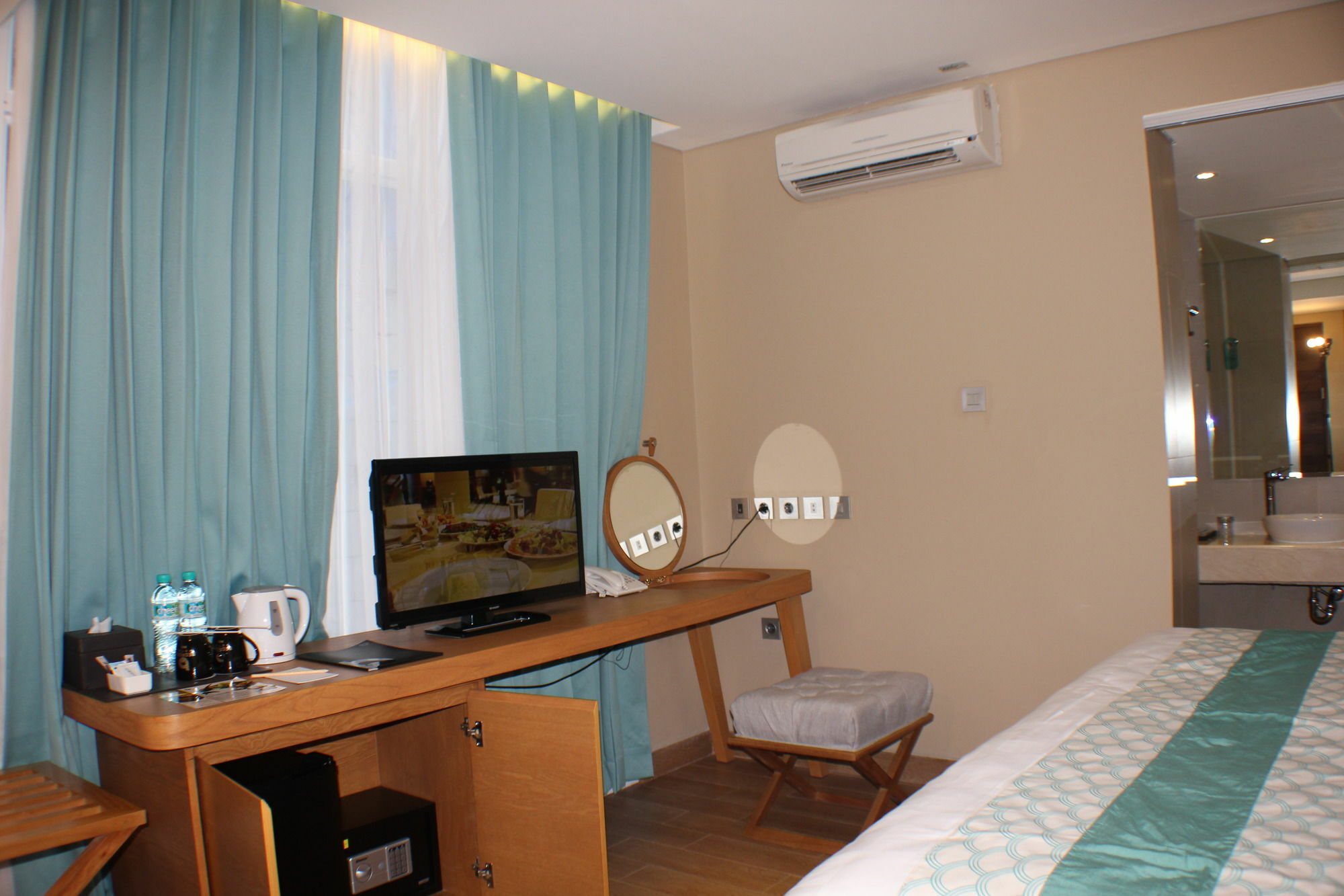Bedrock Hotel Kuta Kuta Lombok Zewnętrze zdjęcie